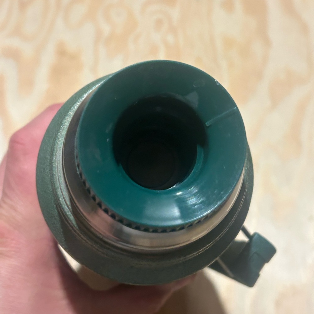 Vtg Aladdin Stanley Green Steel Thermos 1 Quart A-944DH Insulated Made in USA - Picture 11 of 12